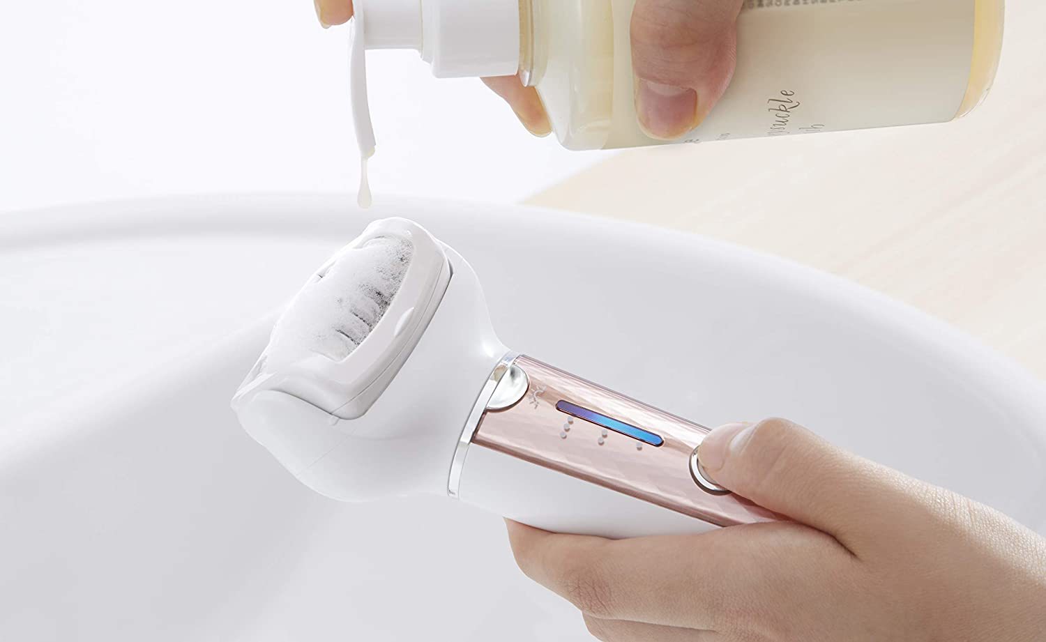 Buy Panasonic Wet & Dry Rechargeable Epilator at Mighty Ape NZ