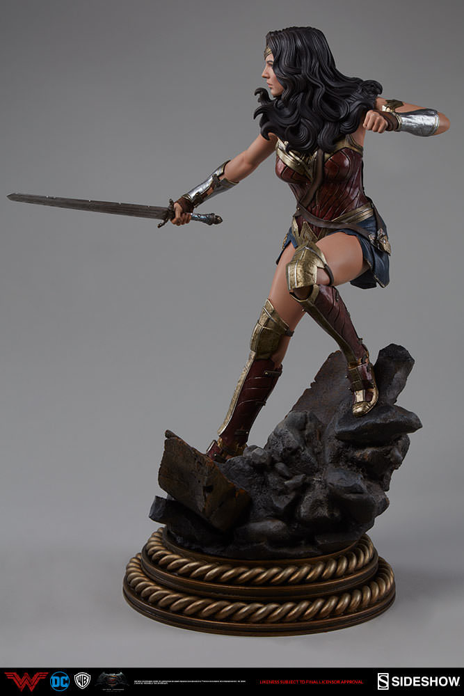 Batman v Superman: Wonder Woman - 20" Premium Format Figure