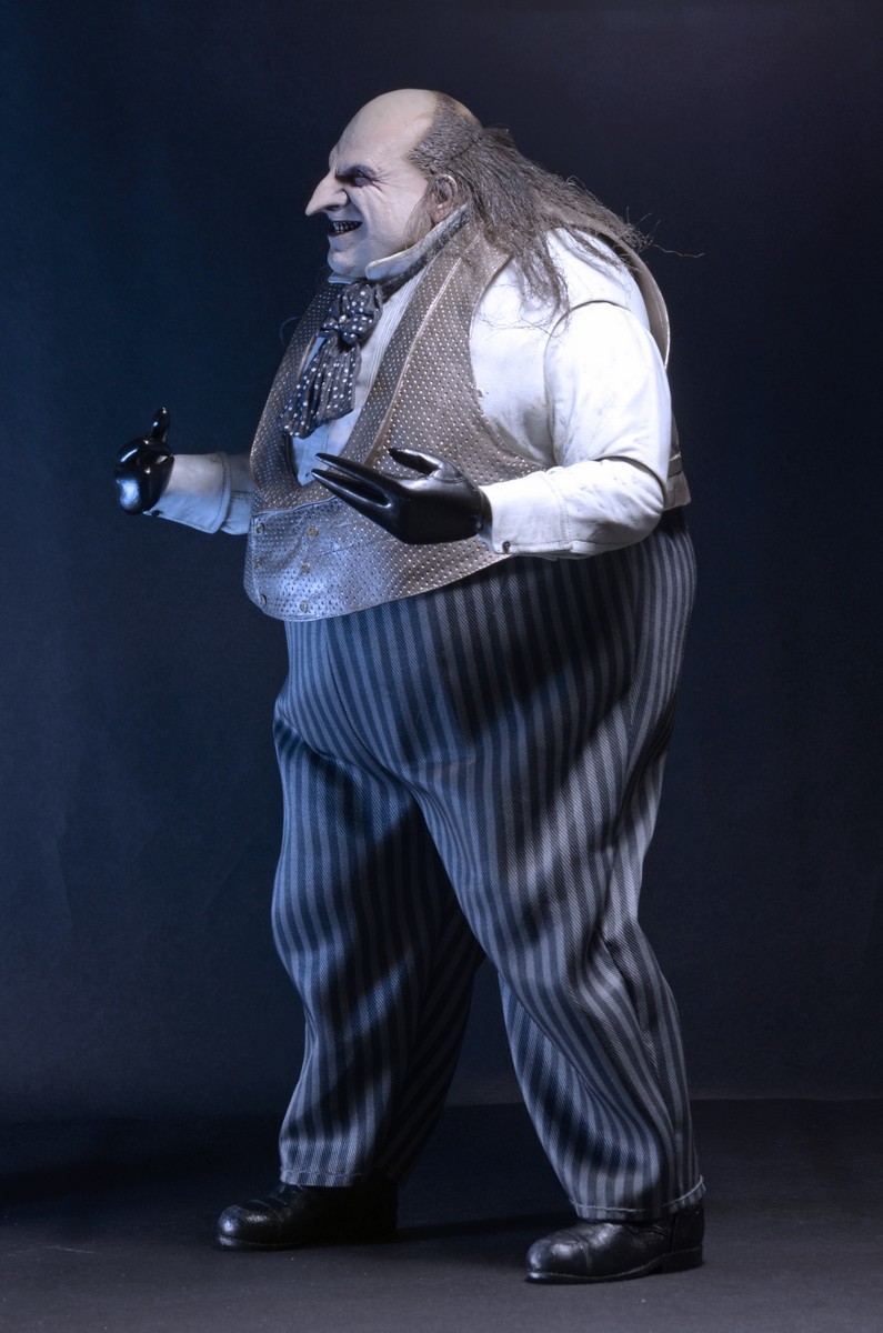 Batman Returns - Mayoral Penguin 1:4 Scale Figure image